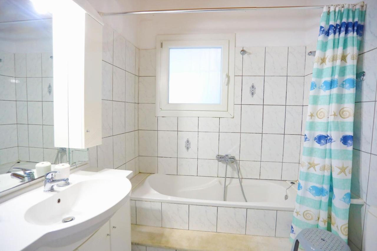 Seaview Calypso Villa Nisaki  Bagian luar foto
