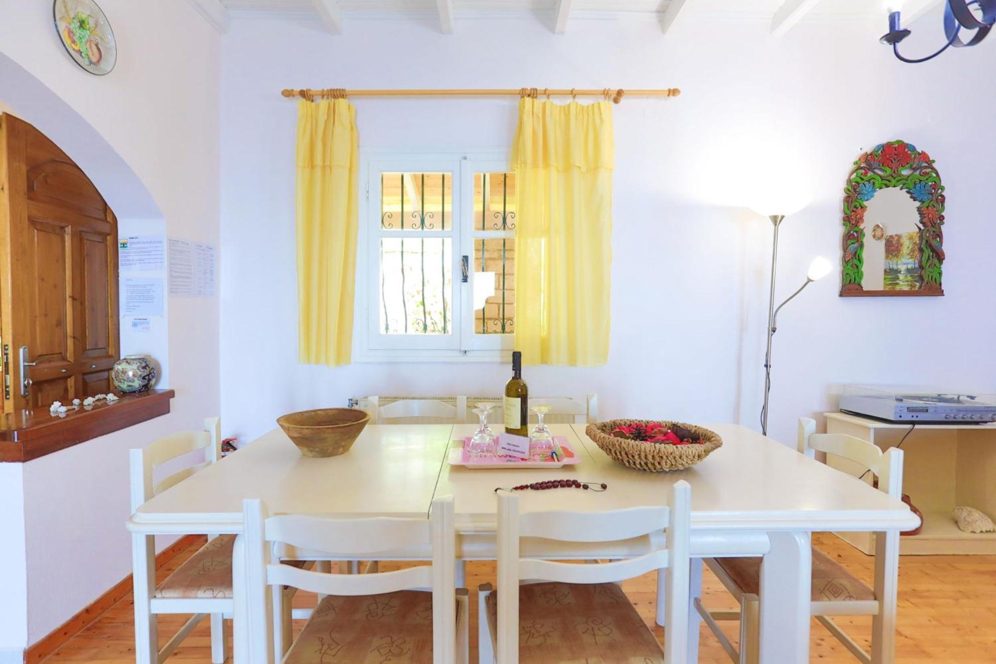 Seaview Calypso Villa Nisaki  Bagian luar foto