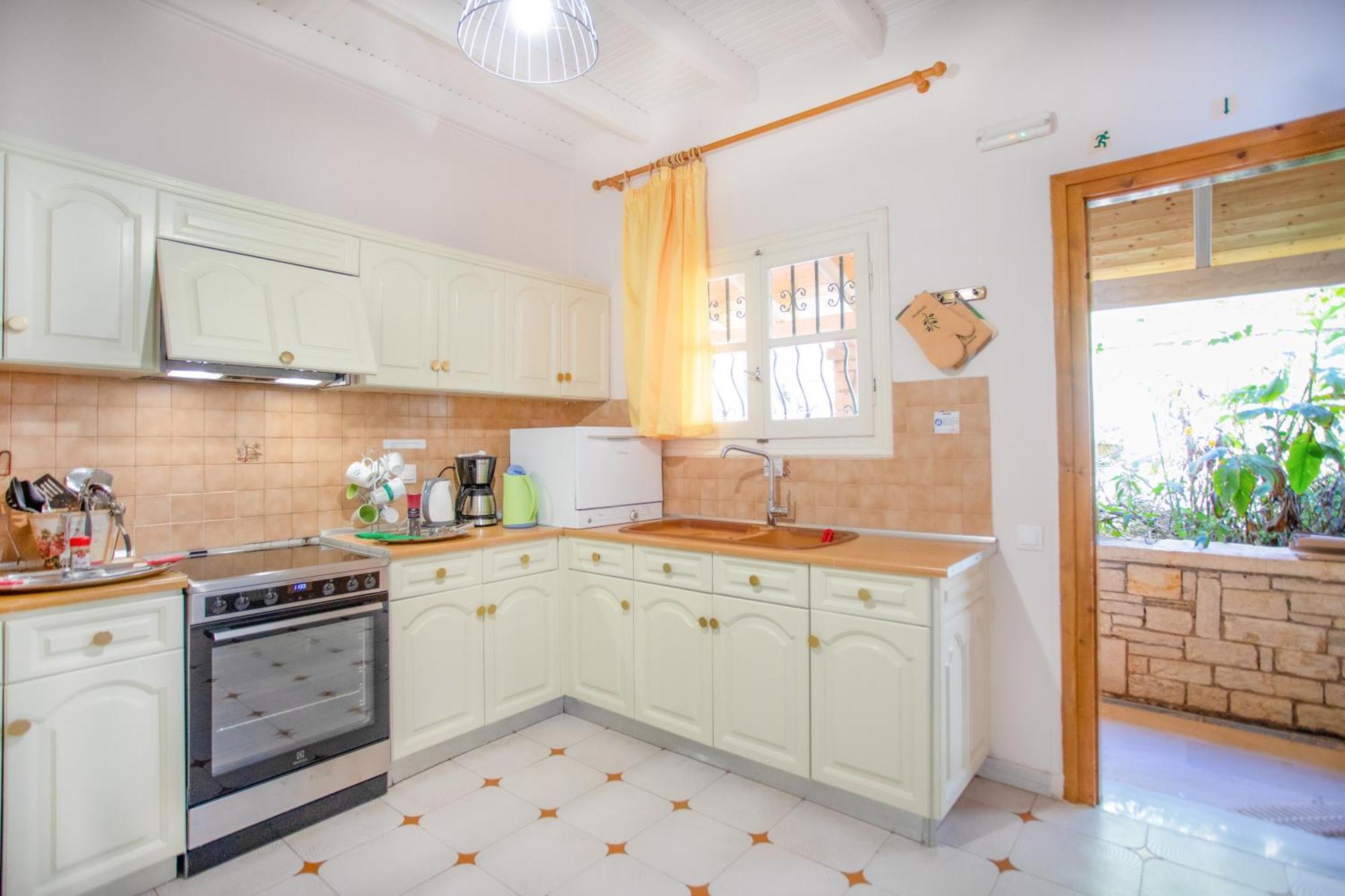 Seaview Calypso Villa Nisaki  Bagian luar foto
