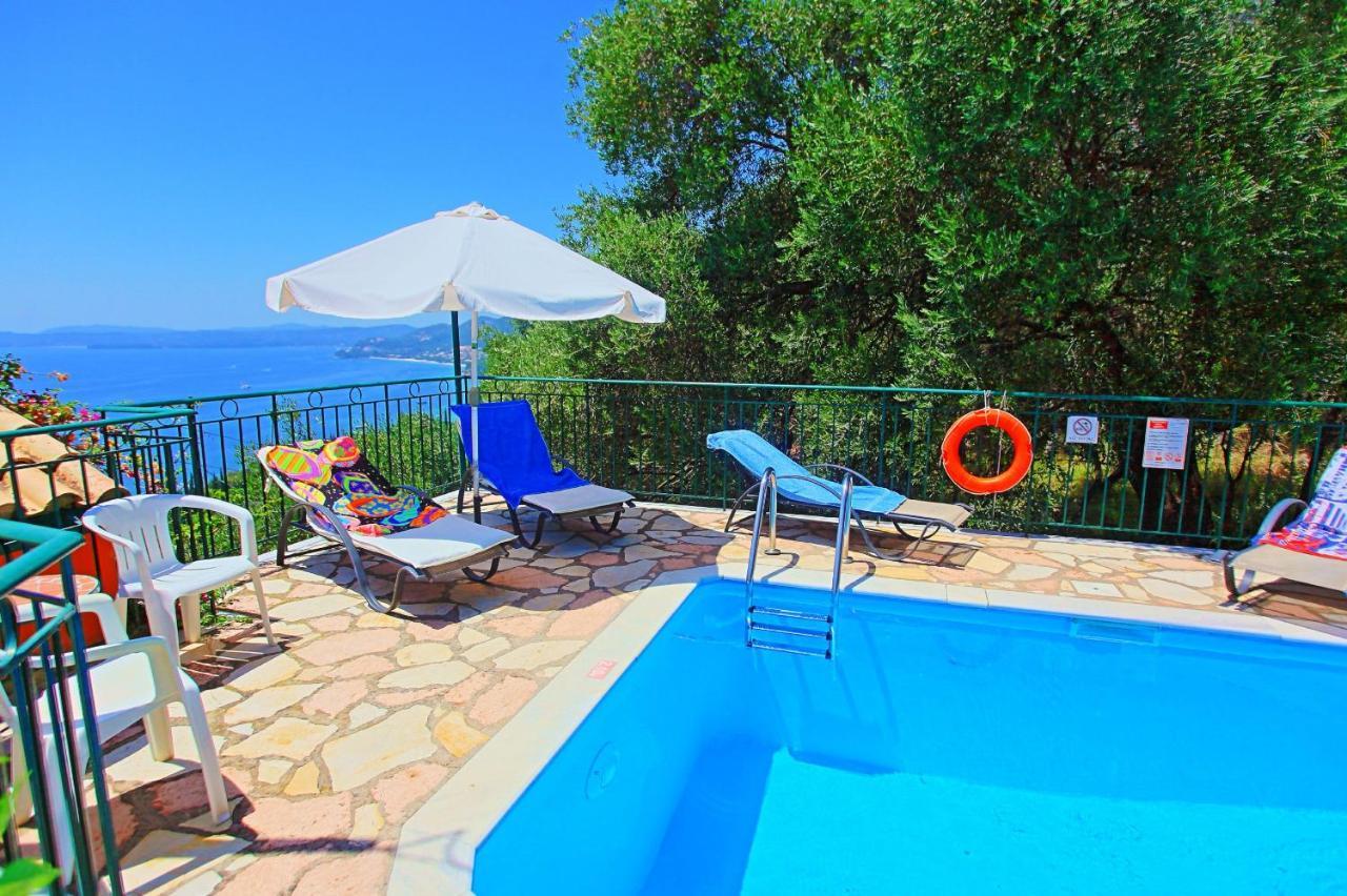 Seaview Calypso Villa Nisaki  Bagian luar foto